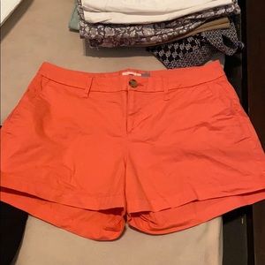 Old navy peach colored shorts with pockets